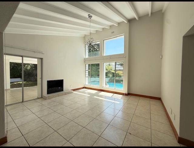 3 BEDROOM HOUSE FOR SALE IN SANDOWN